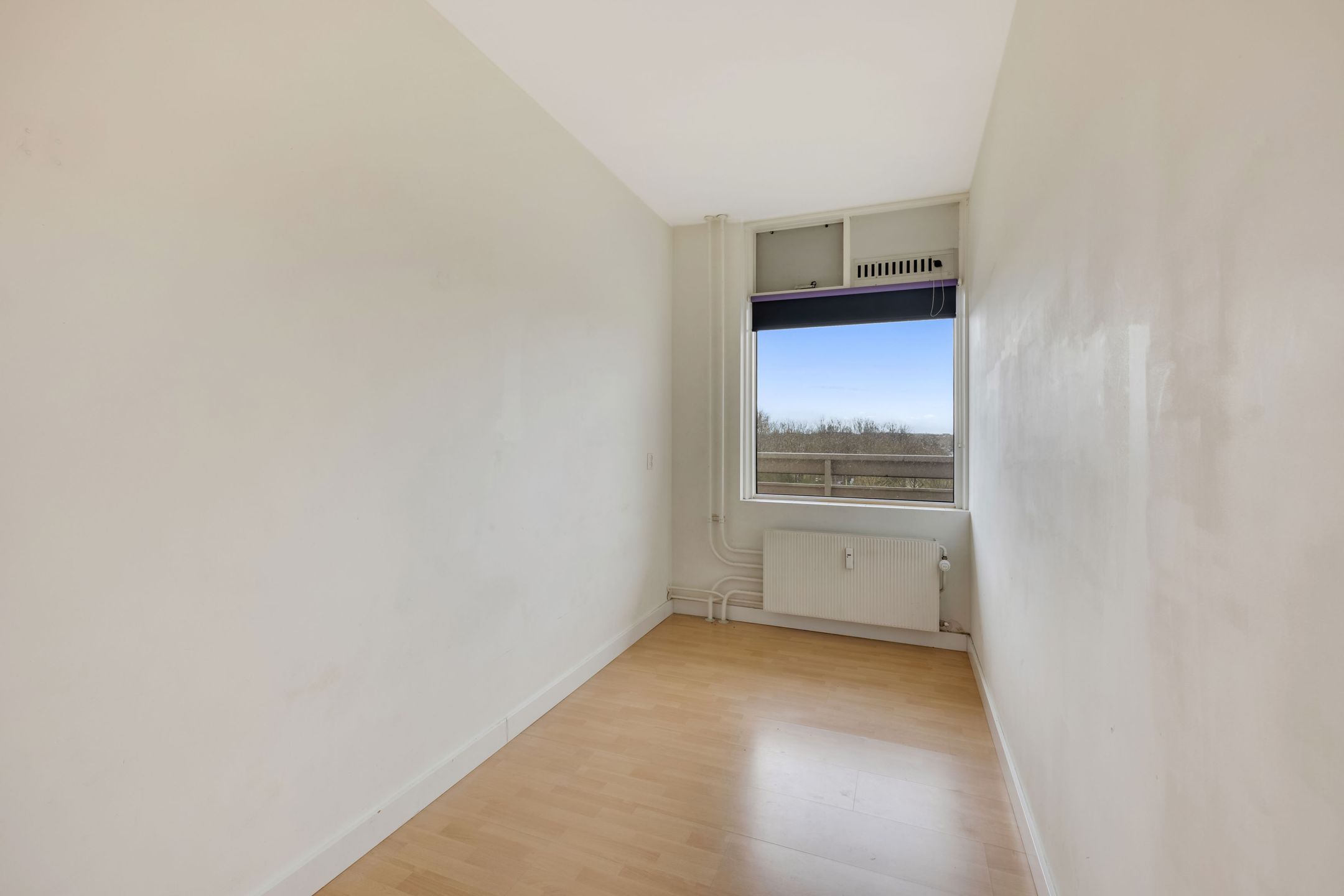 Spacious 3-Bedroom Apartment with Balcony in Eindhoven Vaartbroek — 24