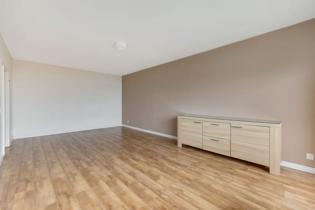 Spacious 3-Bedroom Apartment with Balcony in Eindhoven Vaartbroek — 16