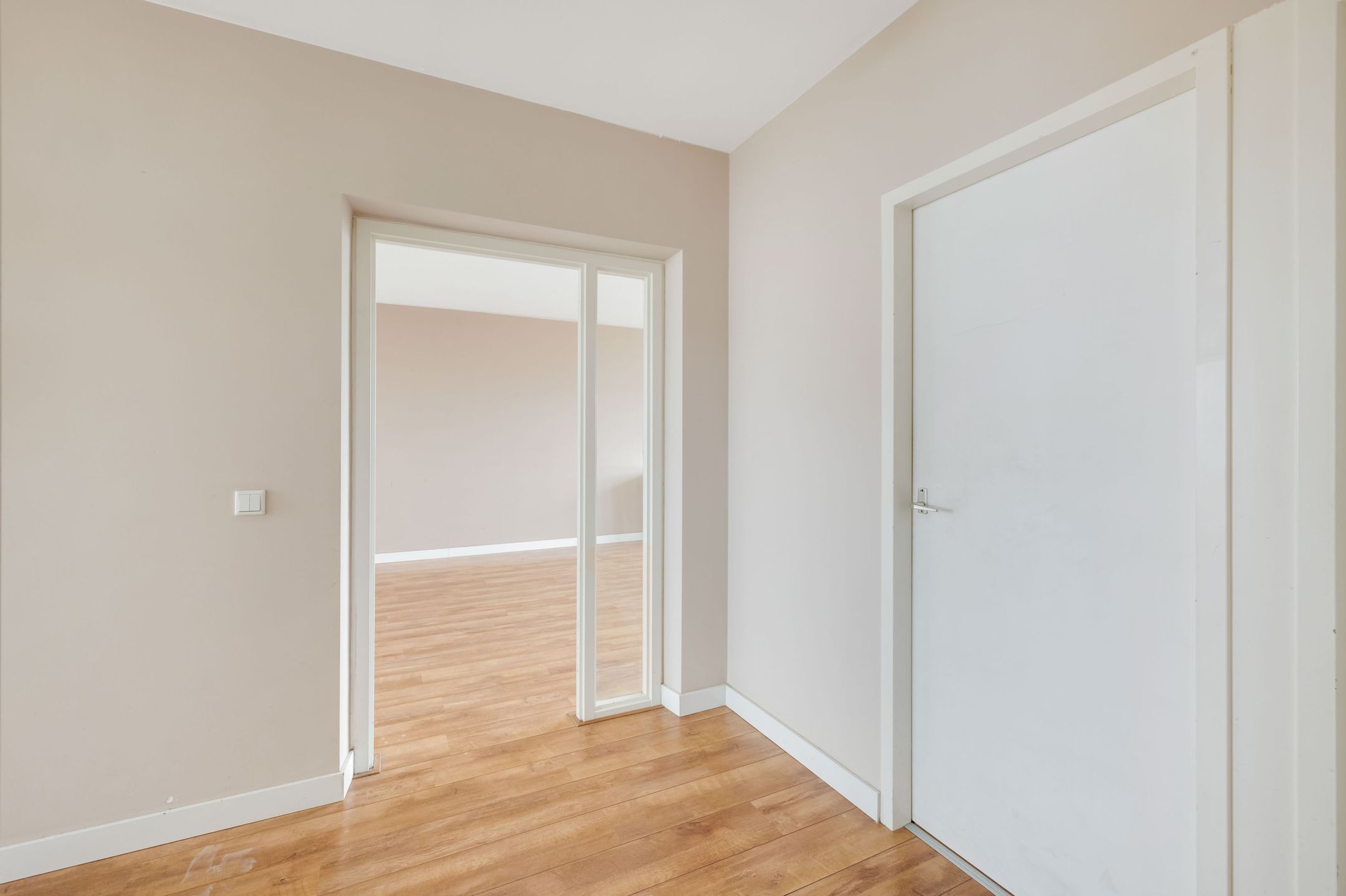 Spacious 3-Bedroom Apartment with Balcony in Eindhoven Vaartbroek — 21
