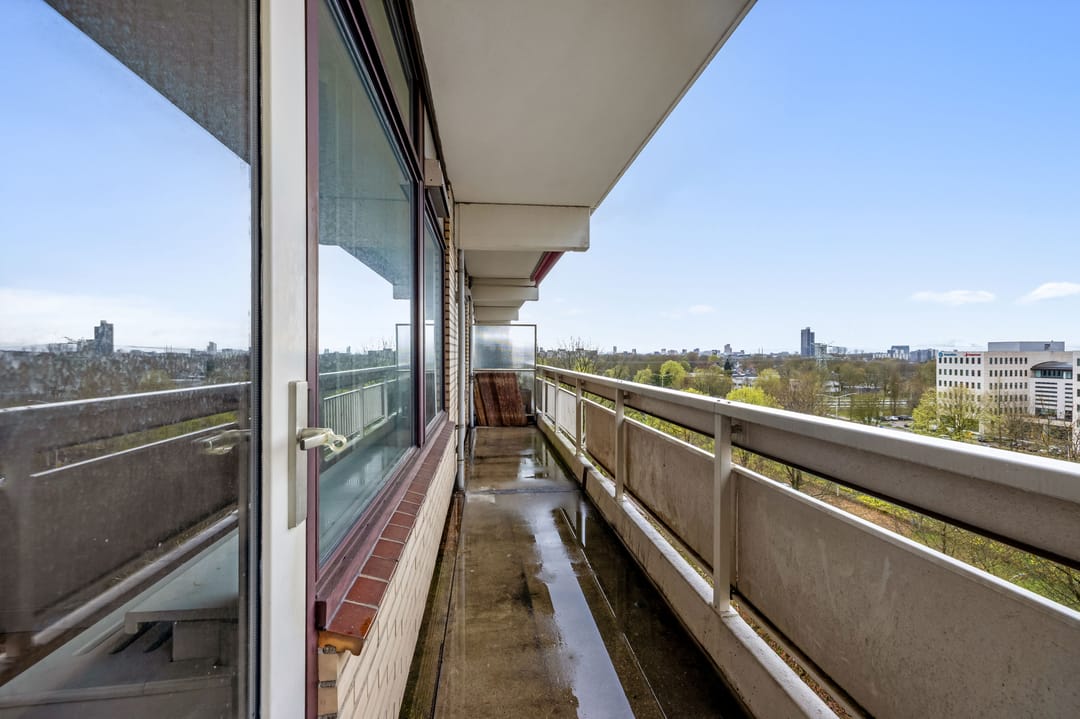 Spacious 3-Bedroom Apartment with Balcony in Eindhoven Vaartbroek — 31