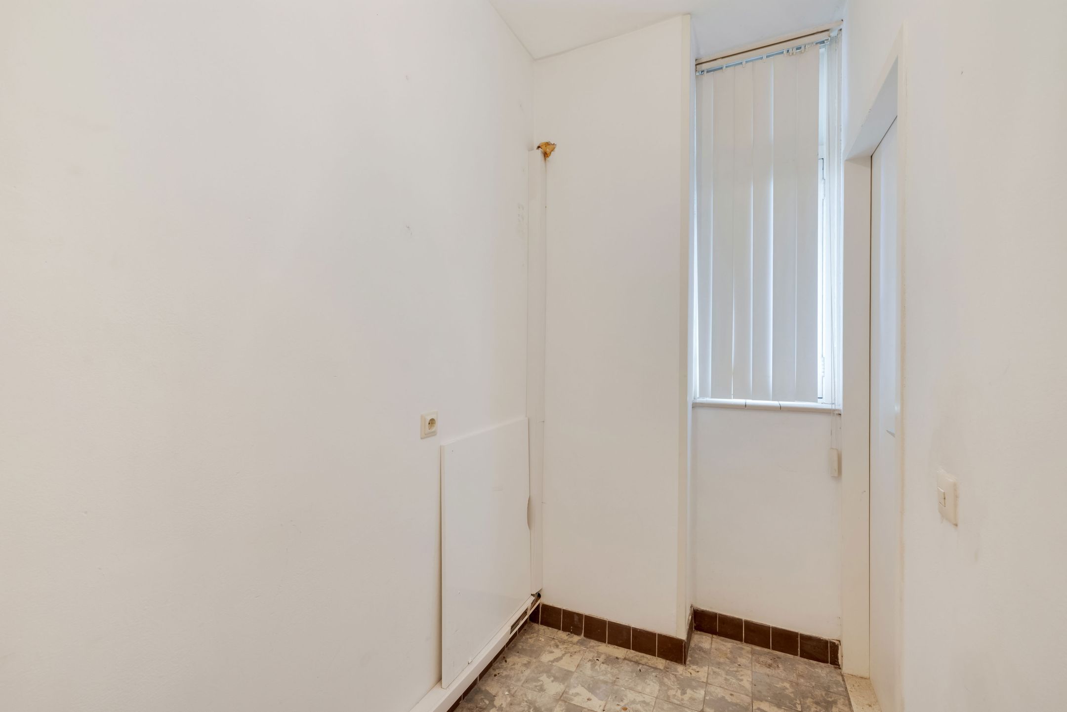 Spacious 3-Bedroom Apartment with Balcony in Eindhoven Vaartbroek — 29
