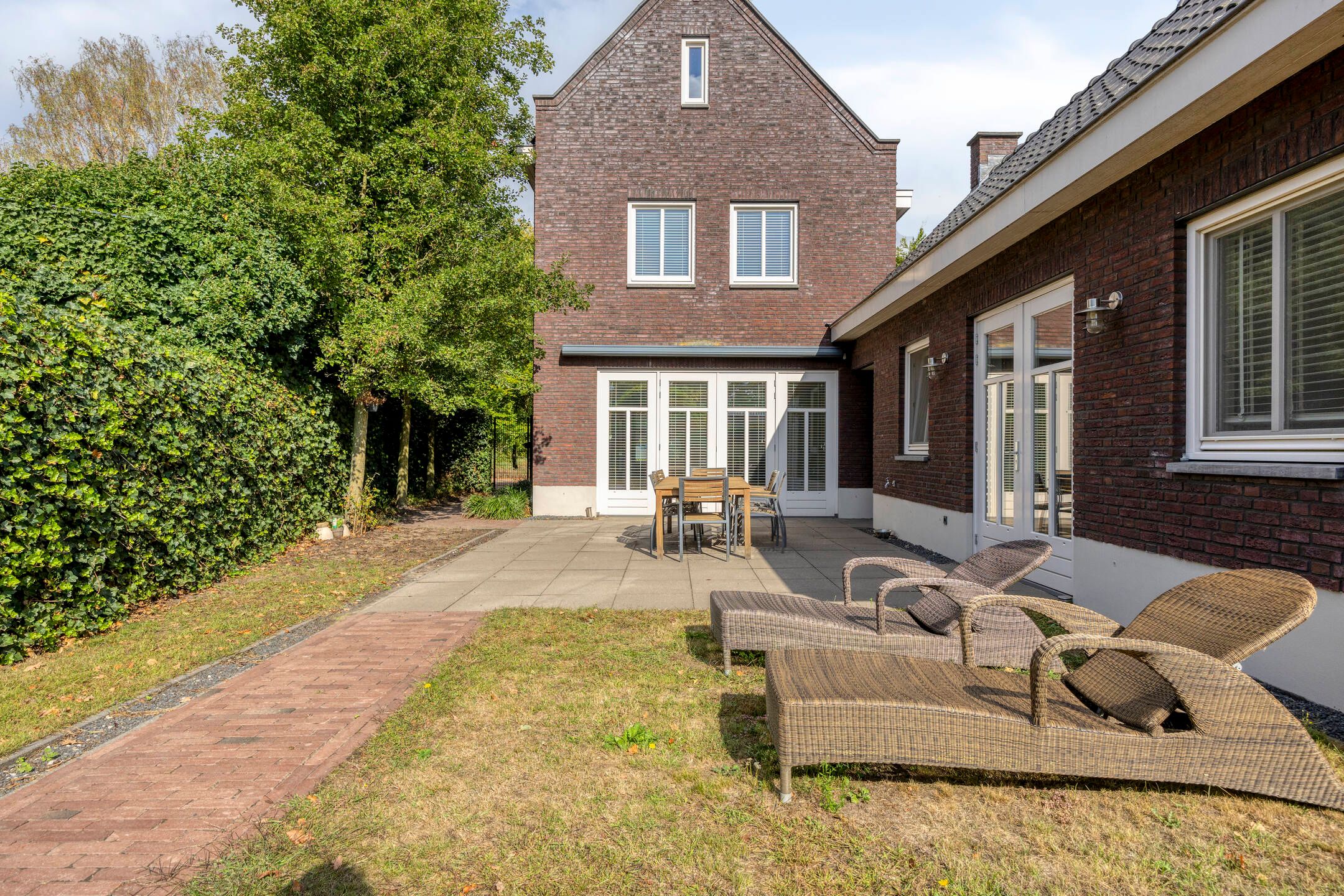 Photo 42 of Zandstraat 2