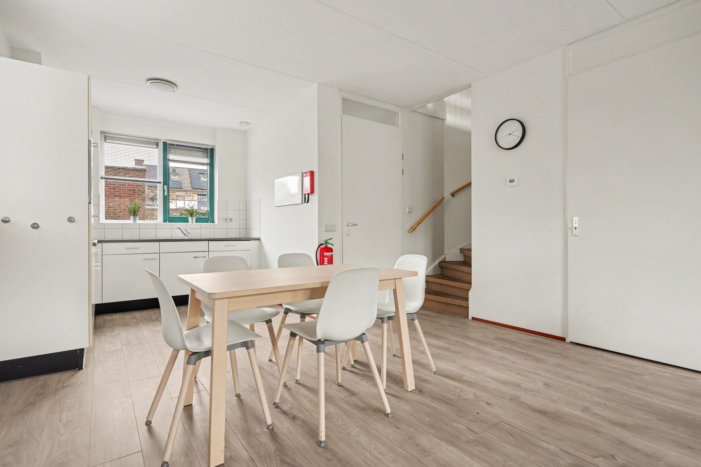 Photo 14 of Amerstraat 40