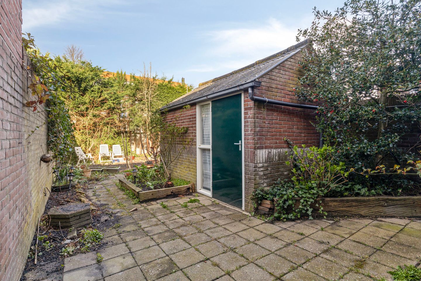 Renovation project with character in quiet Rijnsburg location — 29
