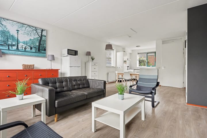 Photo 2 of Amerstraat 40