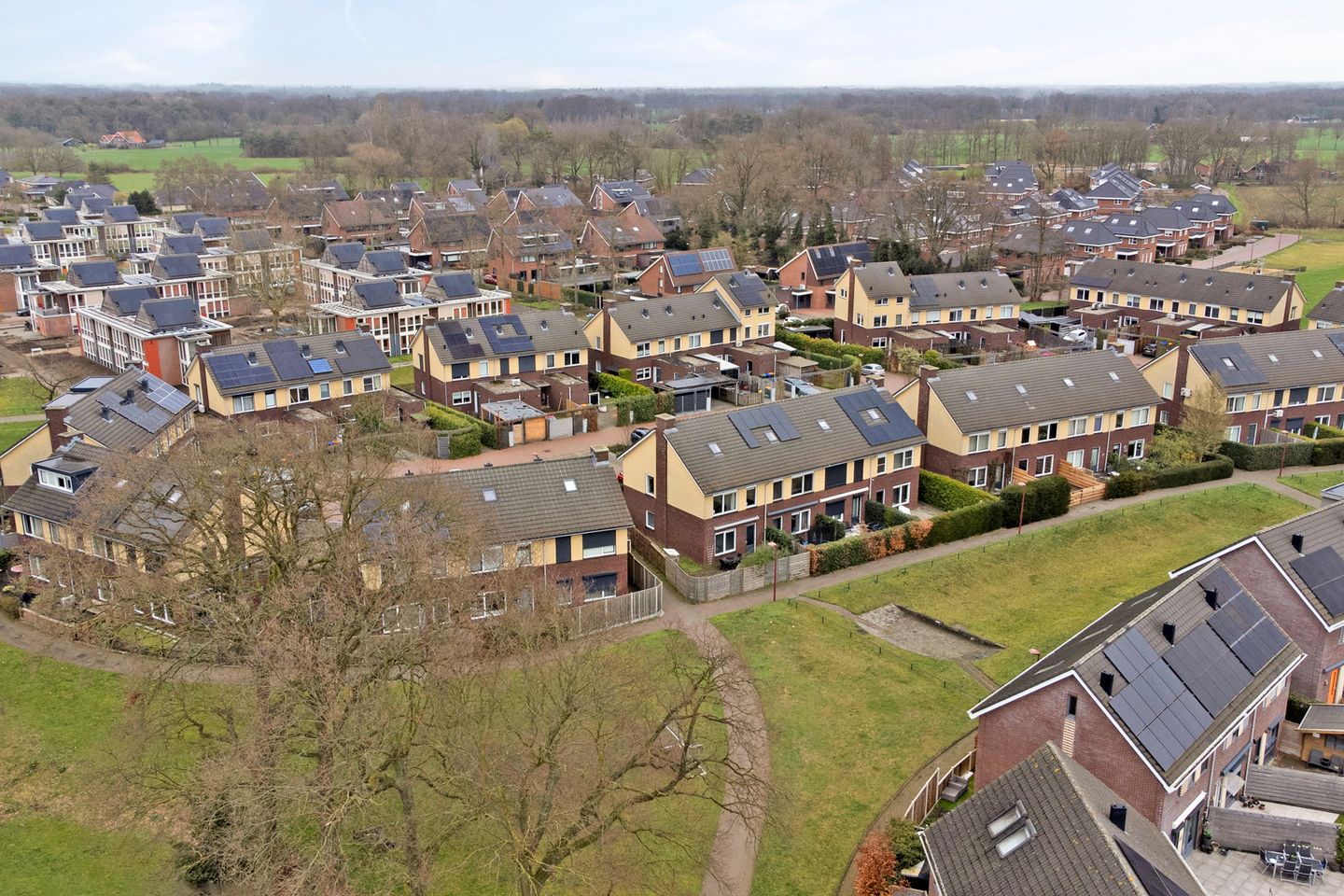 Photo 44 of Amerstraat 40