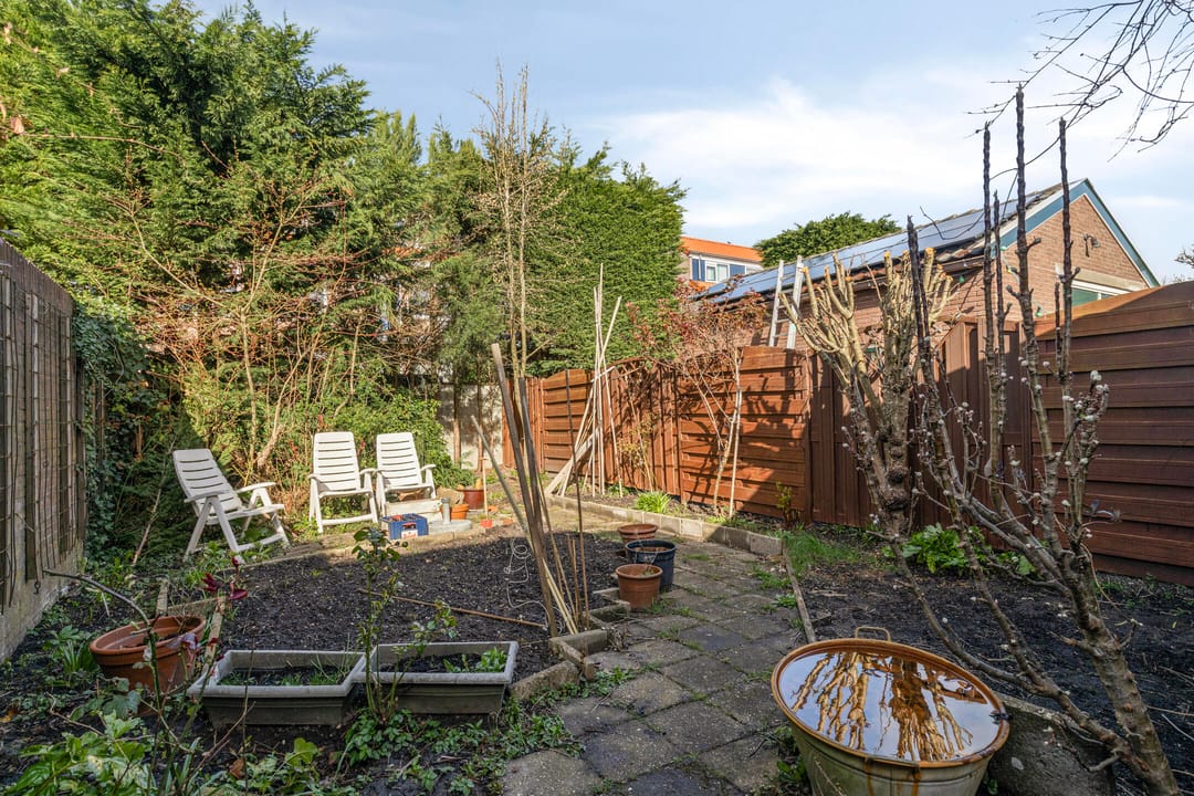 Renovation project with character in quiet Rijnsburg location — 32