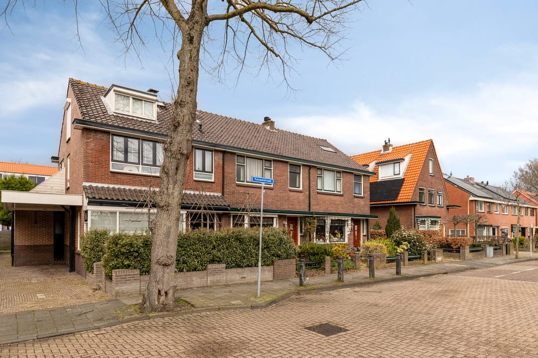 Renovation project with character in quiet Rijnsburg location — 28