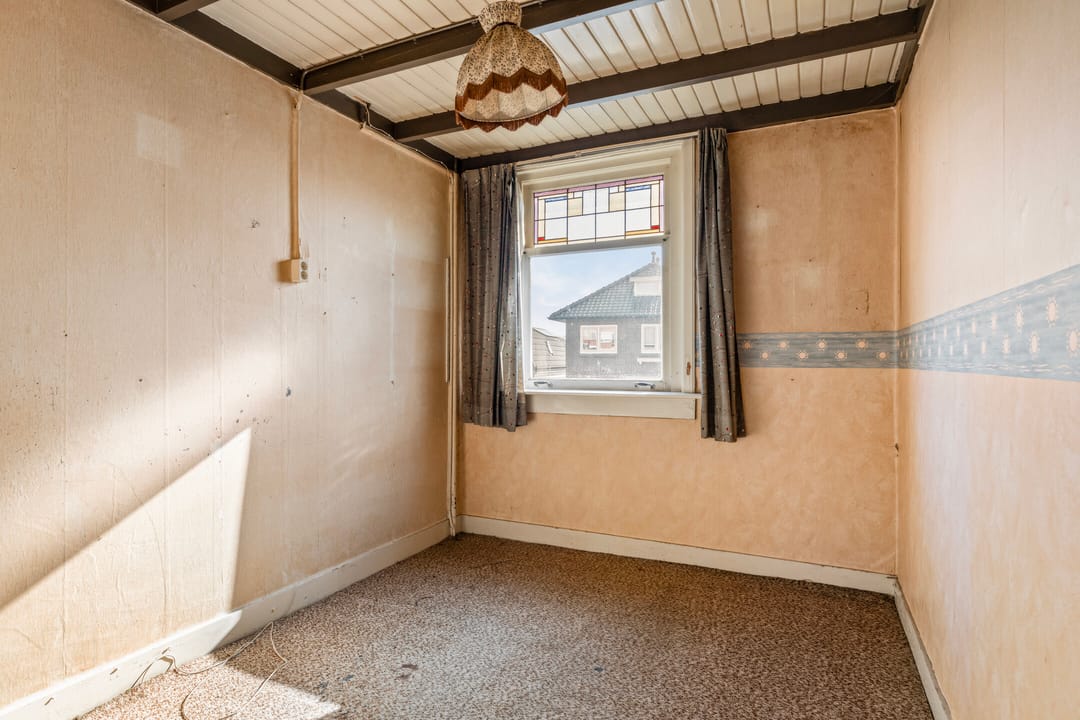 Renovation project with character in quiet Rijnsburg location — 22