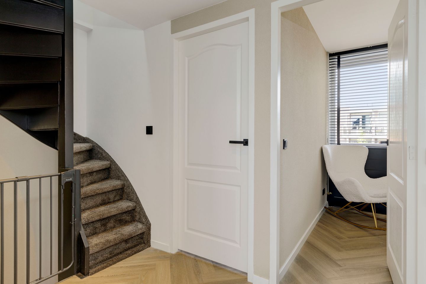 Photo 19 of Hendrik Chabotstraat 4