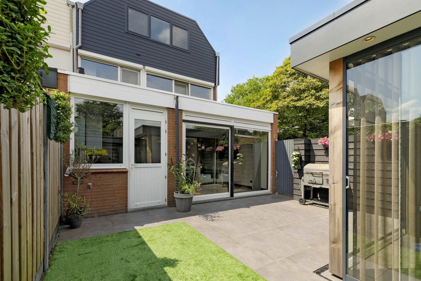 Photo 40 of Hendrik Chabotstraat 4