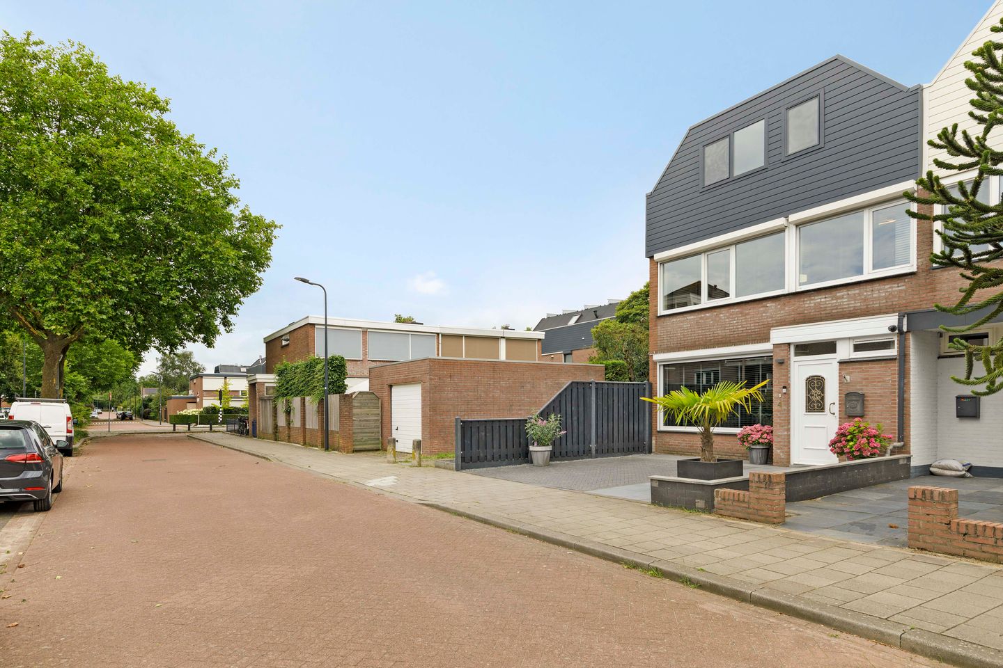 Photo 44 of Hendrik Chabotstraat 4