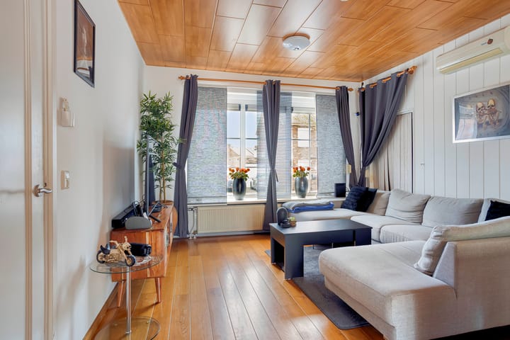 Photo 2 of Veldstraat 49