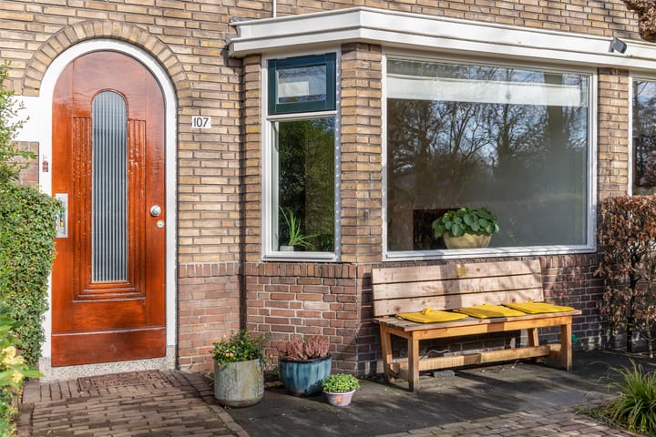 Photo 2 of Brederostraat 107
