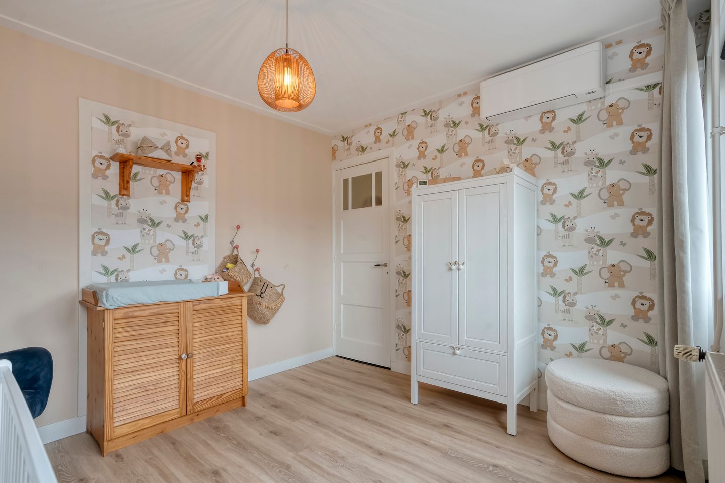 Foto 25 van Brederostraat 107