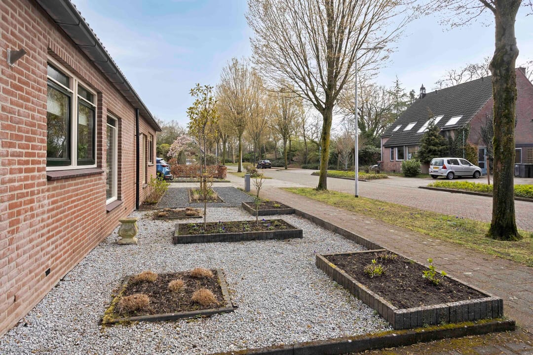 Photo 38 of Heggerank 24