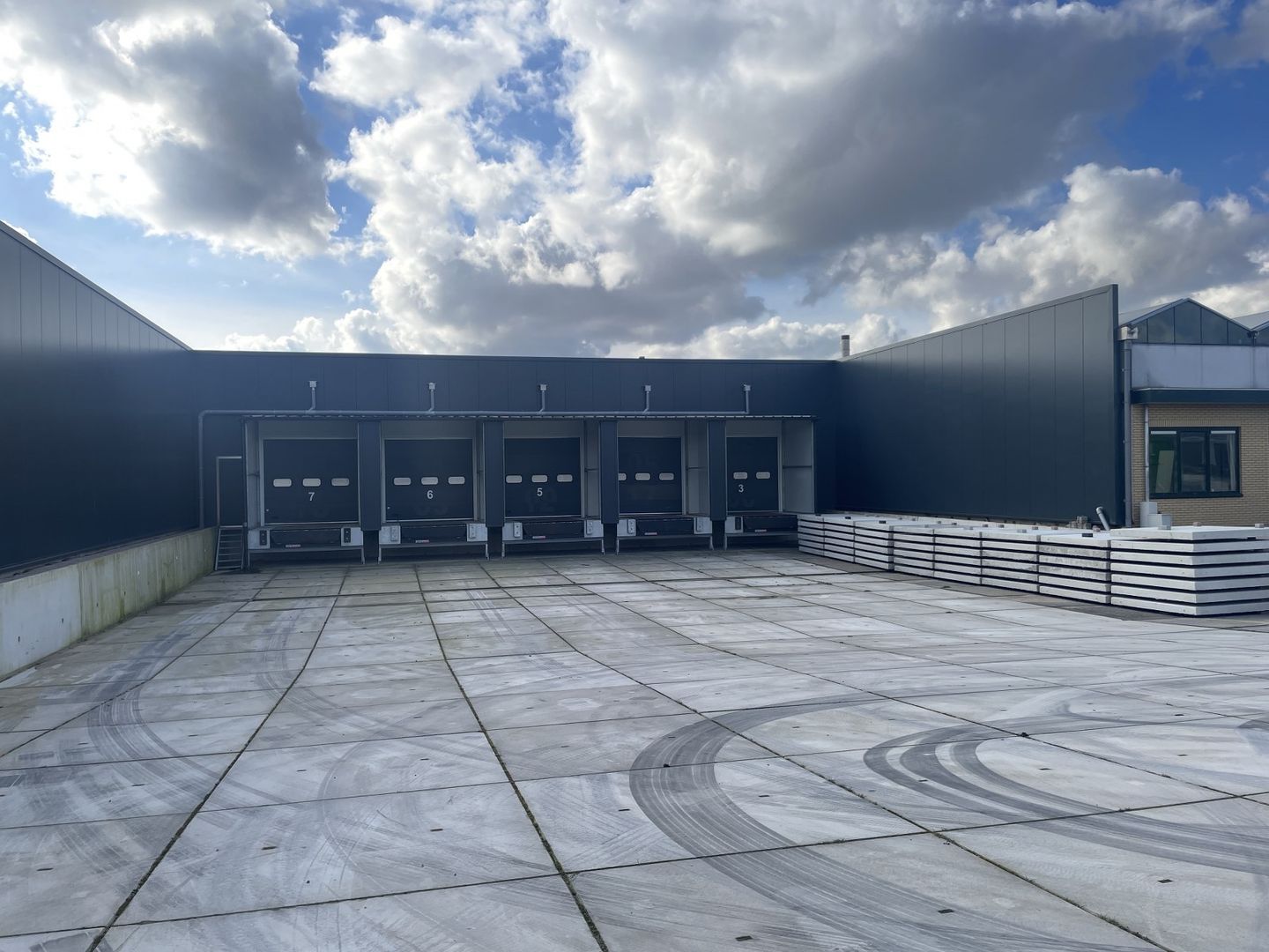 View photo 3 of Rietwijkeroordweg 60-kwek