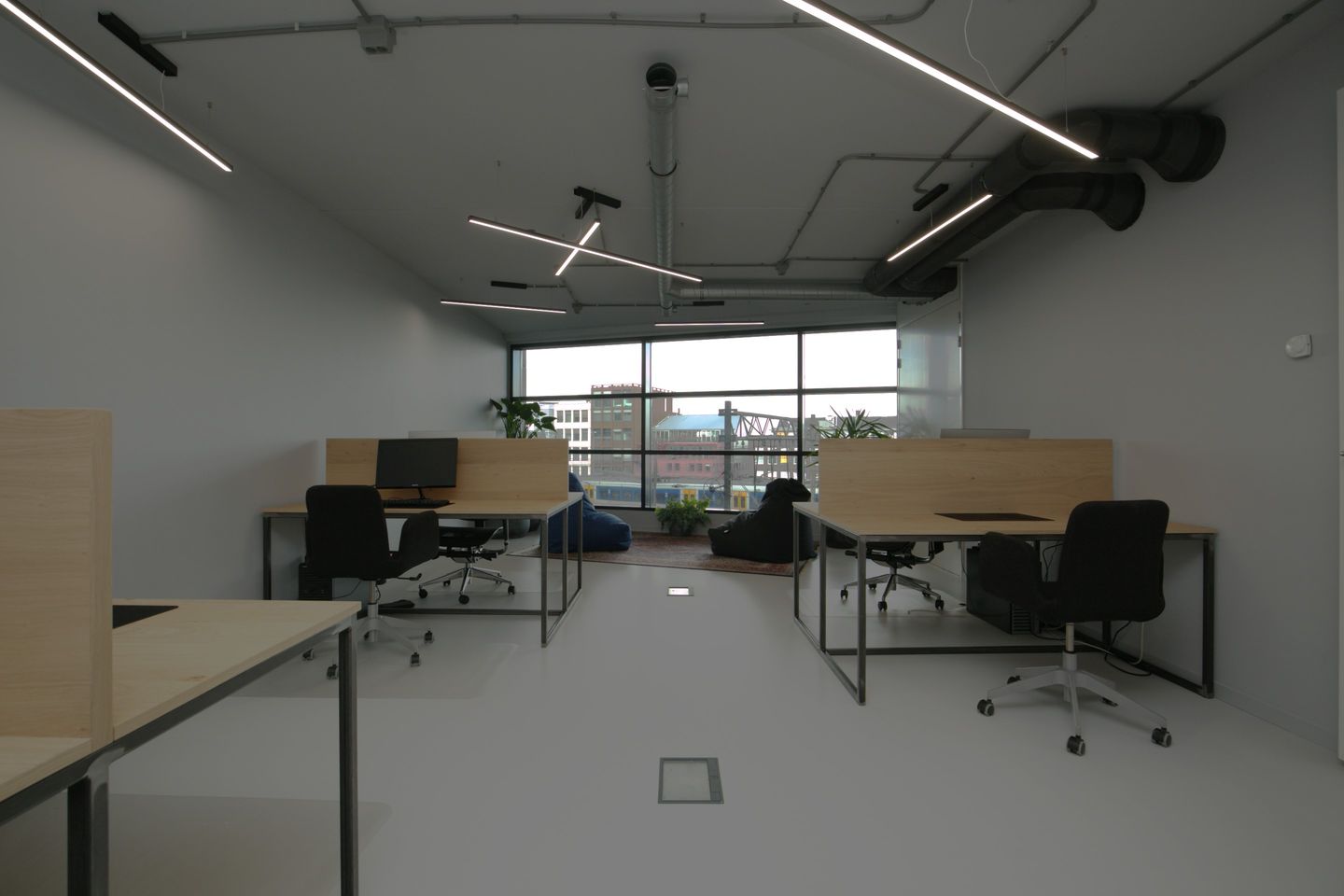 View photo 3 of Willem Frederik Hermansstraat 99