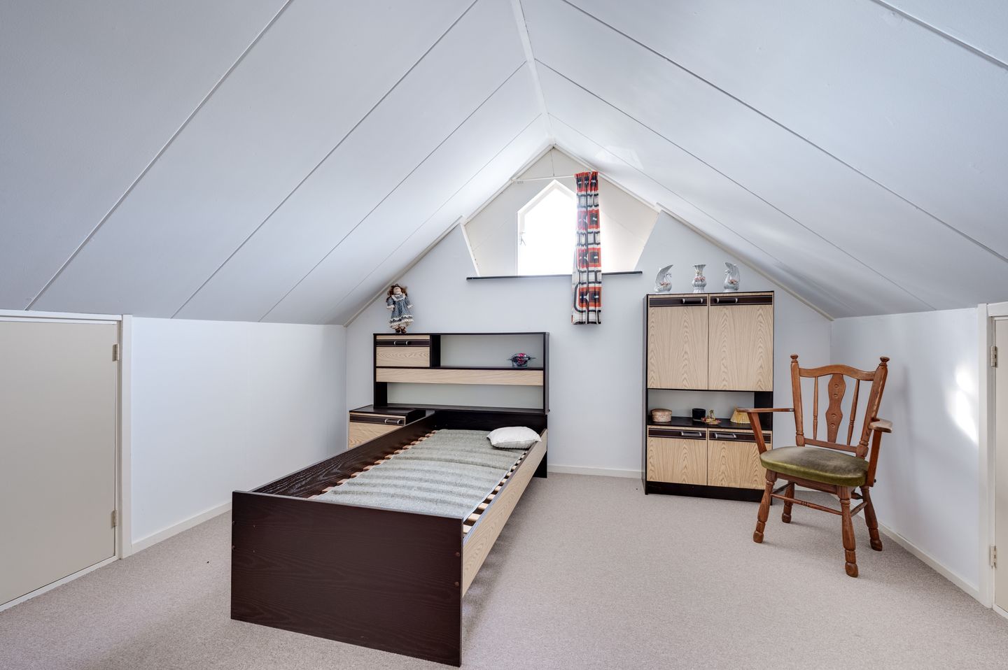 Foto 19 van Pastoor J.A.M. van den Muijsenbergstraat 2