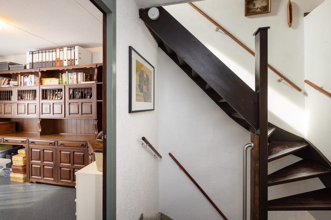 Spacious Corner Residence with Sunny Southeast Garden in Green Hofmaat Neighborhood — 23