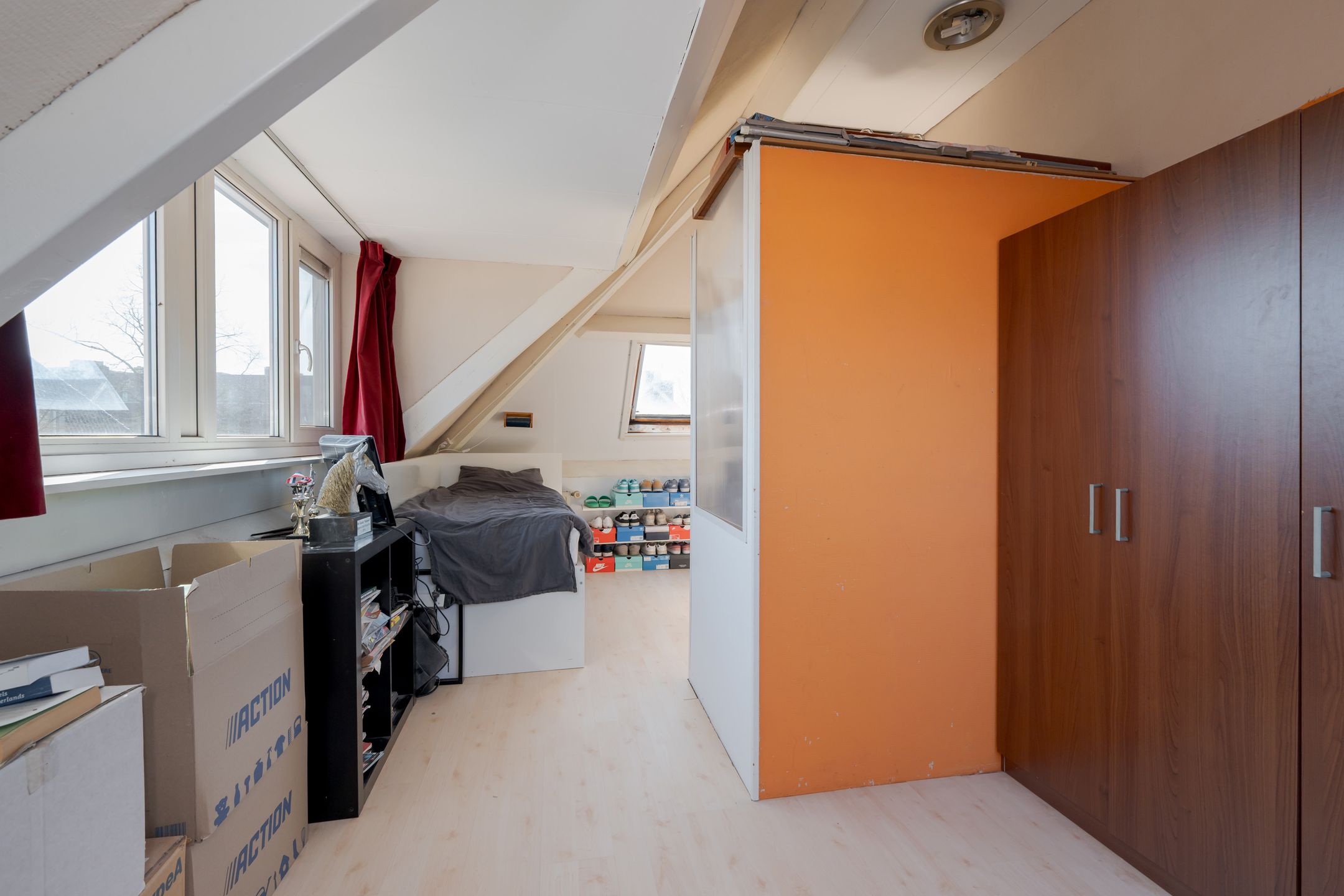 Spacious corner home with character elements in popular Boeimeer neighborhood — 46