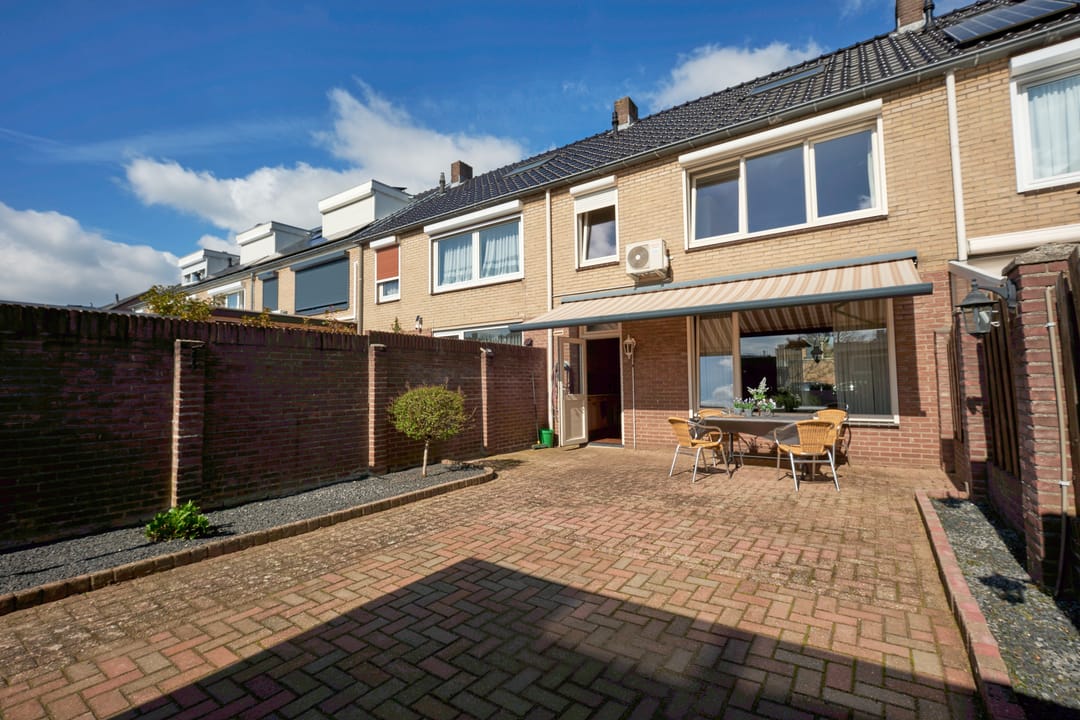 Photo 22 of Frederik Hendrikstraat 17