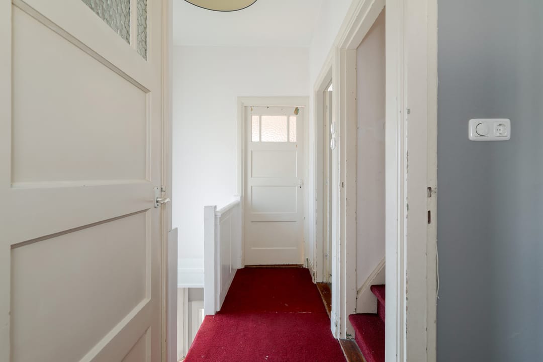 Spacious corner home with character elements in popular Boeimeer neighborhood — 30