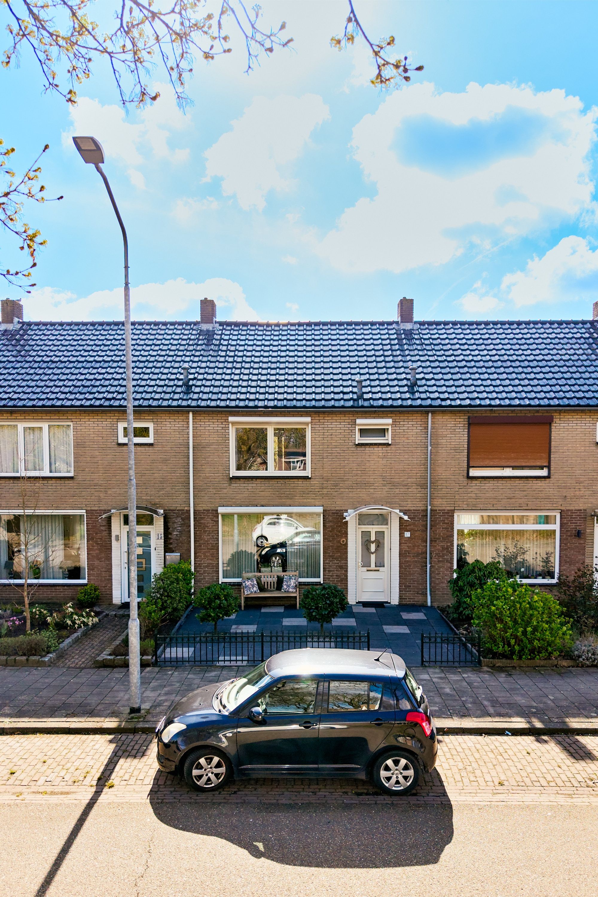 Photo 27 of Frederik Hendrikstraat 17