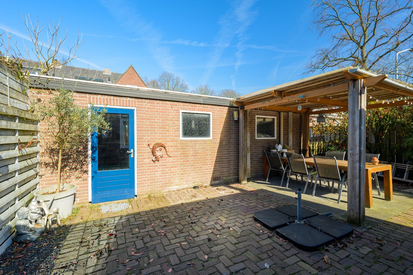Spacious corner home with character elements in popular Boeimeer neighborhood — 21