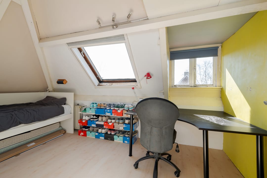 Spacious corner home with character elements in popular Boeimeer neighborhood — 44