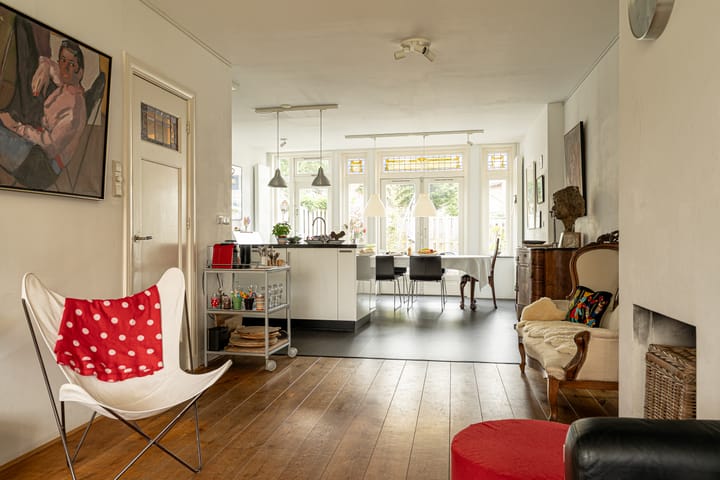Photo 2 of Van Riebeecklaan 11