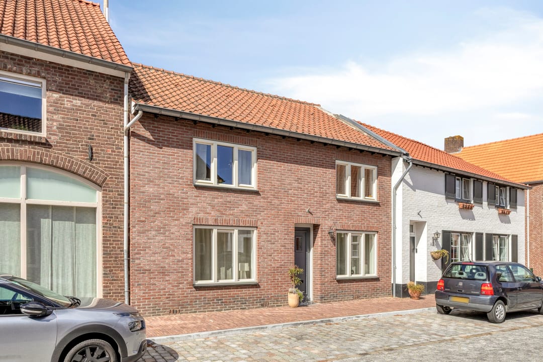 Photo 1 of Molenstraat Noord 11