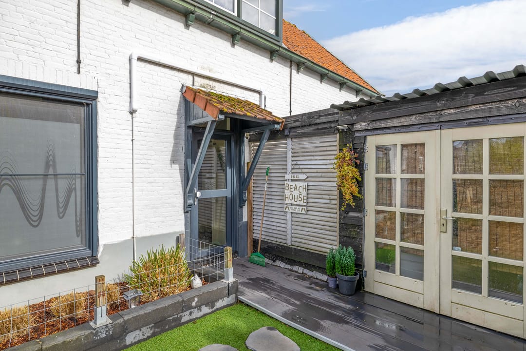 Photo 11 of Noordeinde 36