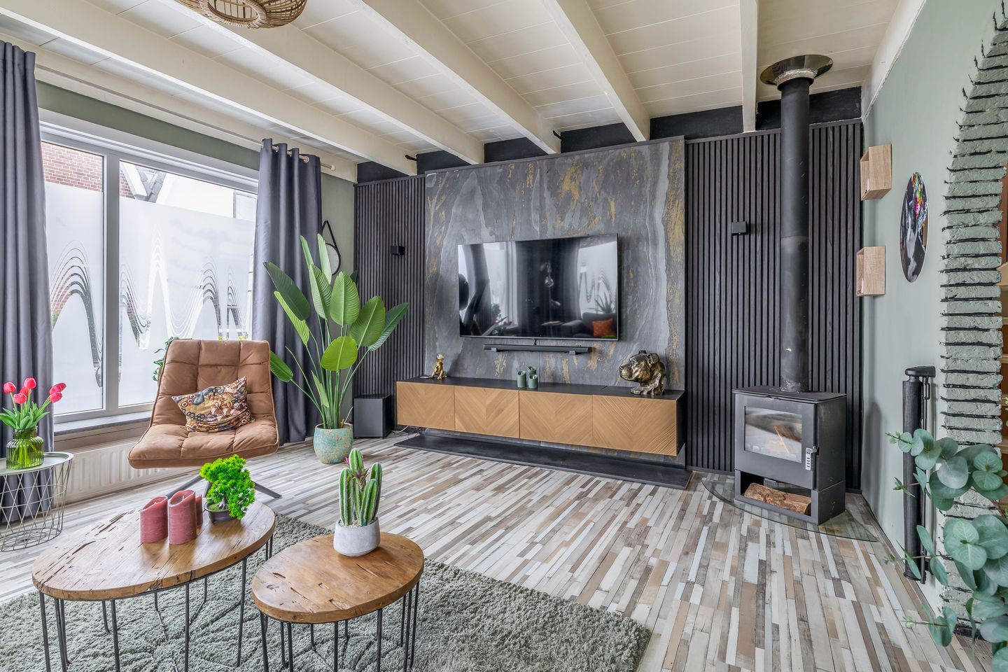 Photo 20 of Noordeinde 36