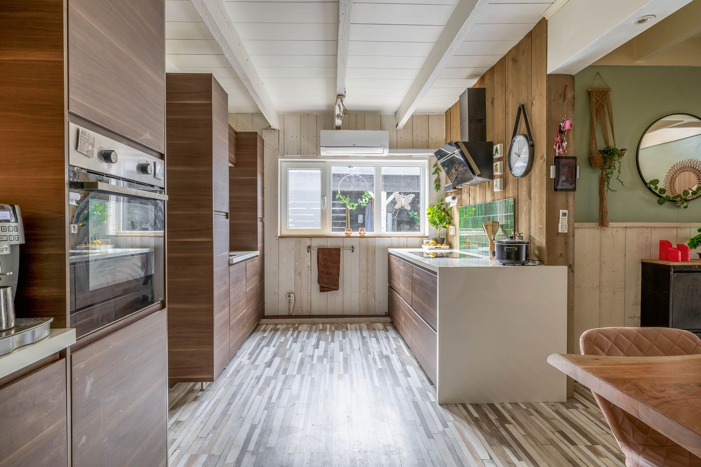 Photo 25 of Noordeinde 36