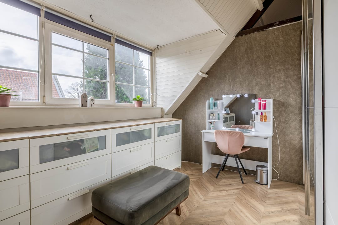 Photo 37 of Noordeinde 36