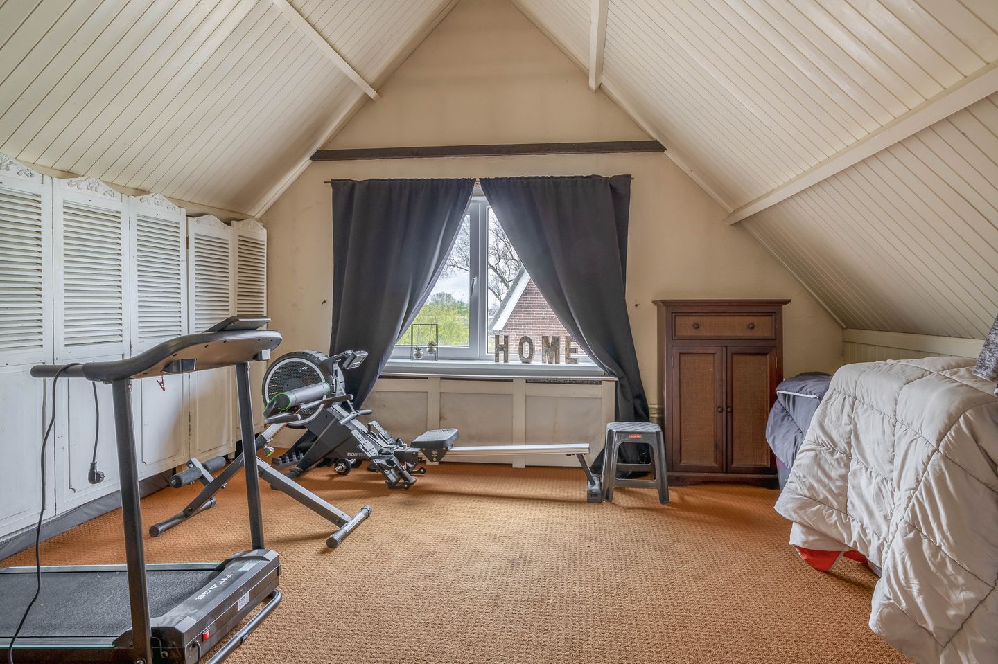 Photo 40 of Noordeinde 36