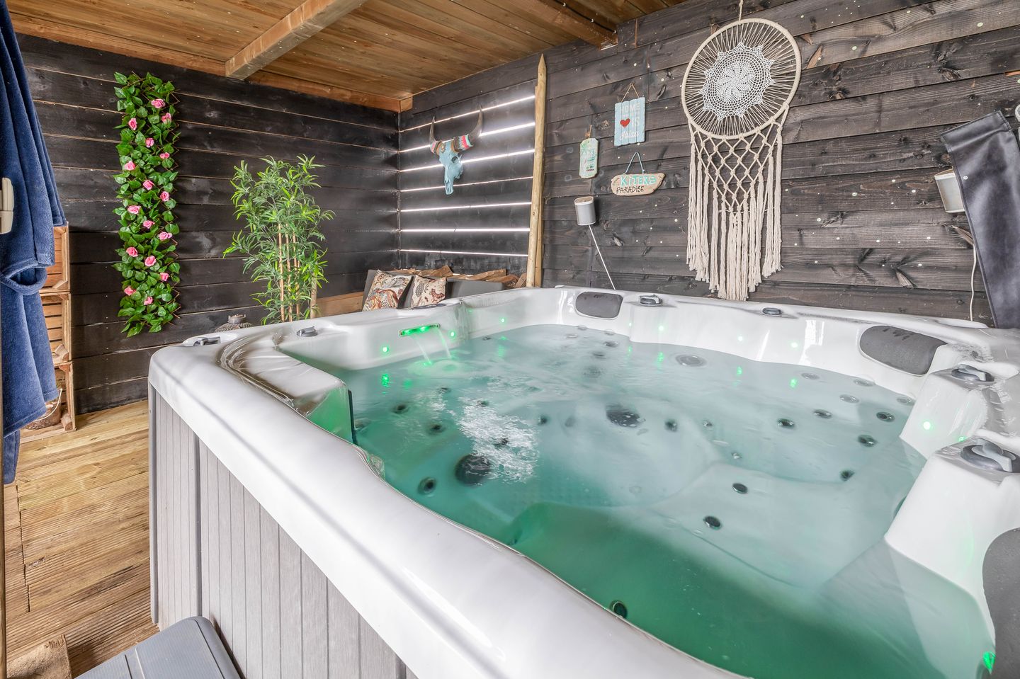 Photo 49 of Noordeinde 36