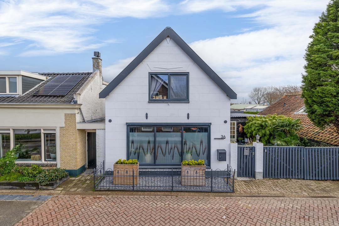 Photo 8 of Noordeinde 36