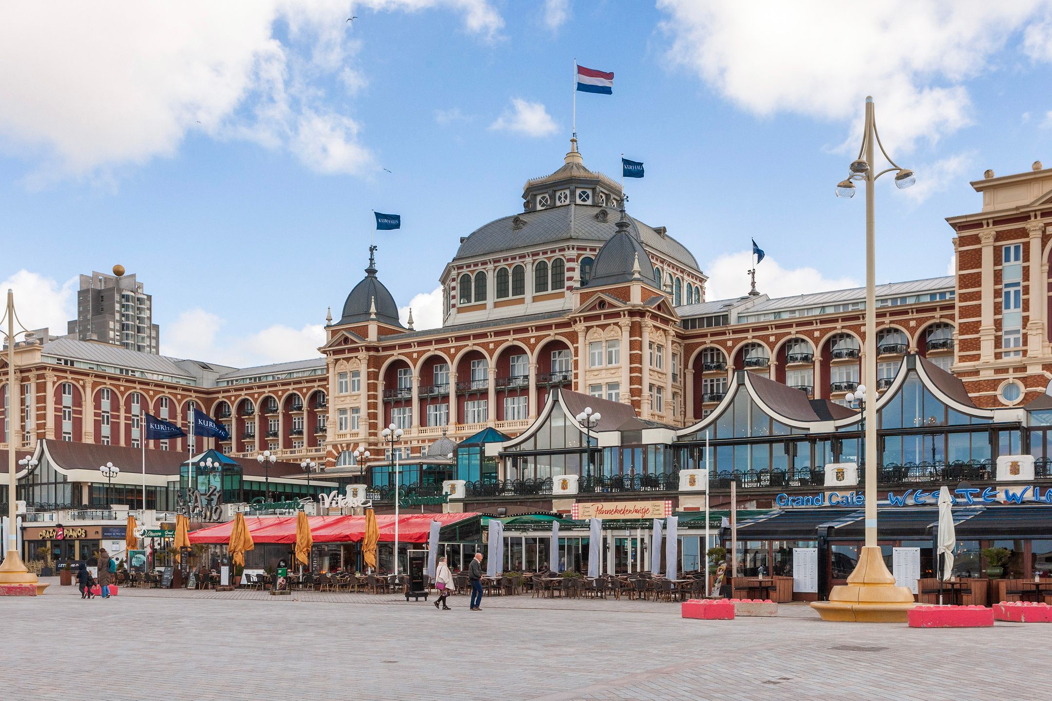 Spacious Maisonnette Apartment with Three Bedrooms Near Scheveningen Beach — 43