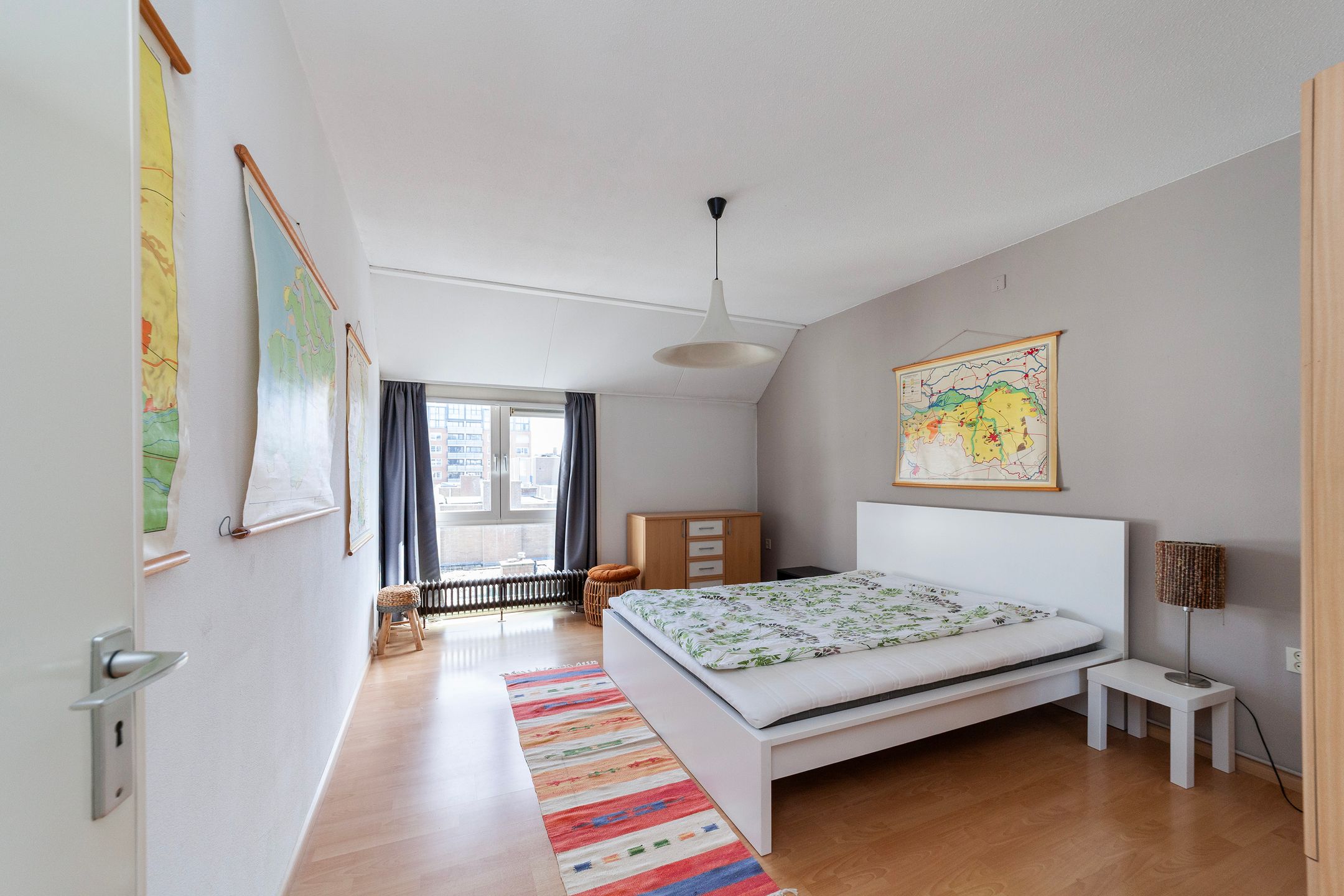 Spacious Maisonnette Apartment with Three Bedrooms Near Scheveningen Beach — 28