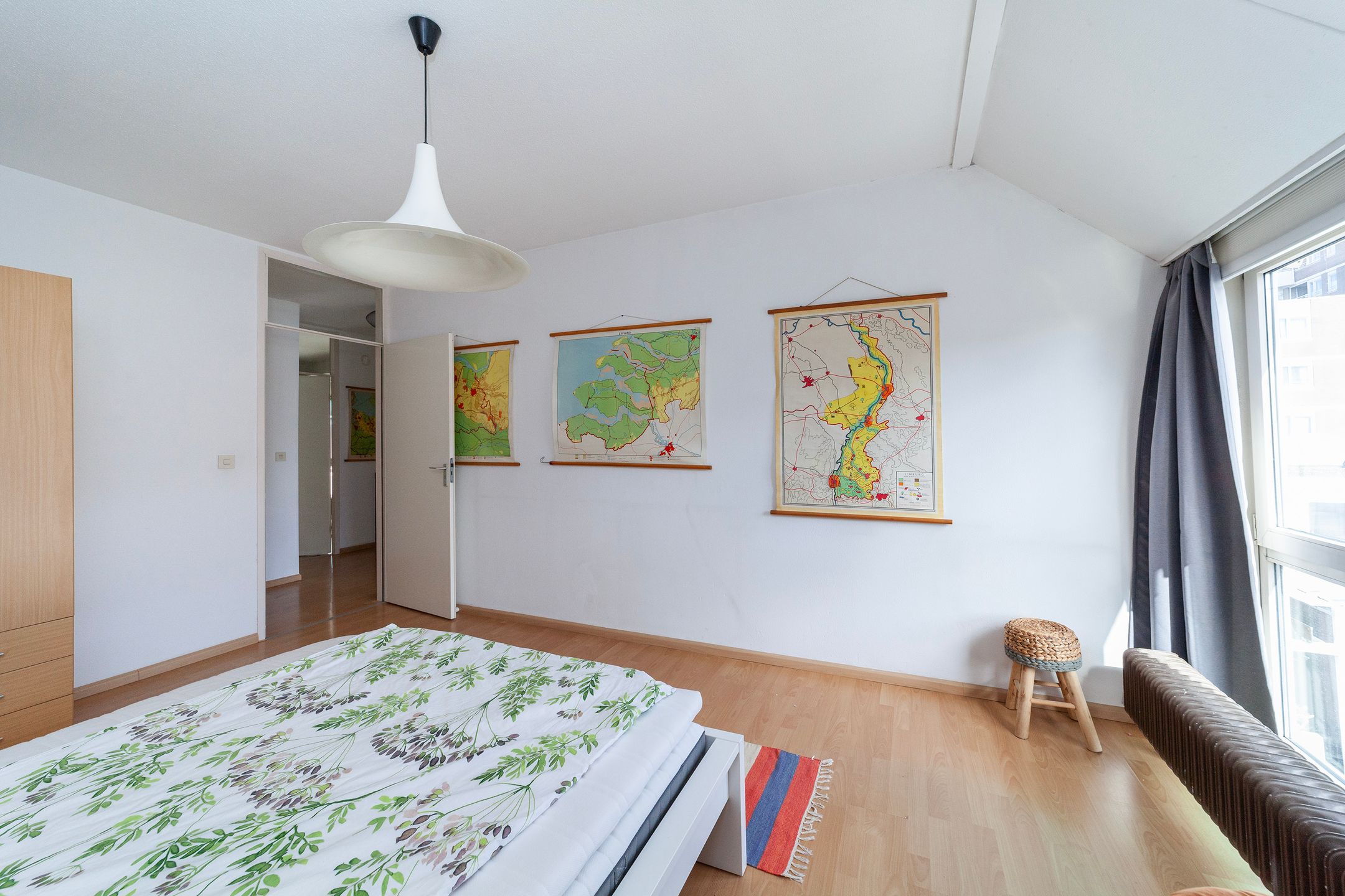 Spacious Maisonnette Apartment with Three Bedrooms Near Scheveningen Beach — 31