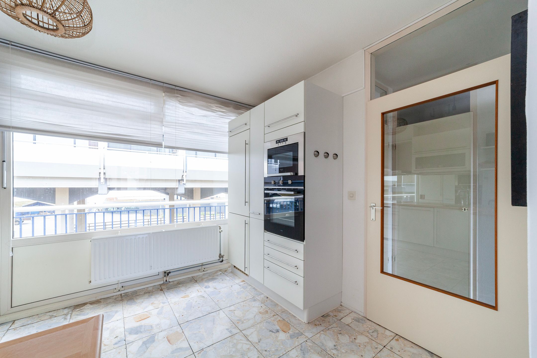 Spacious Maisonnette Apartment with Three Bedrooms Near Scheveningen Beach — 22