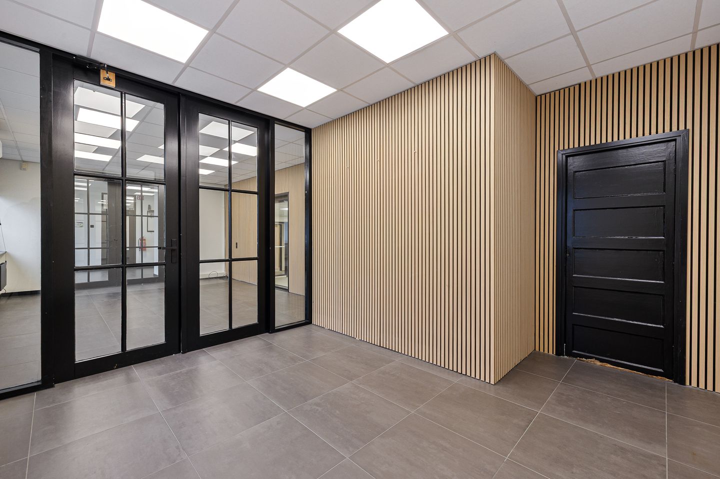 View photo 5 of Edisonstraat 16-a