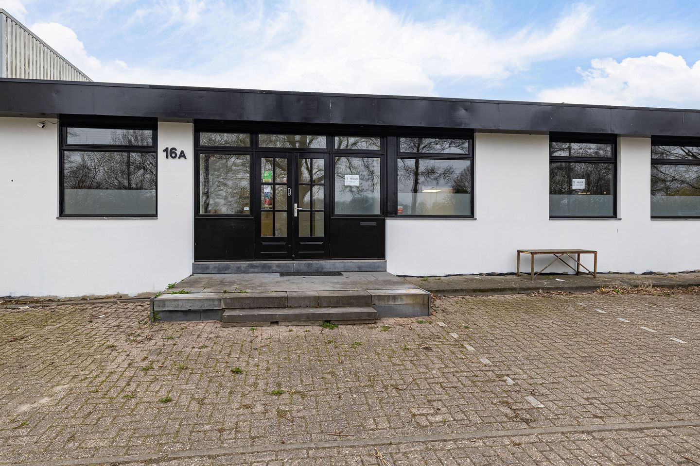 View photo 2 of Edisonstraat 16-a