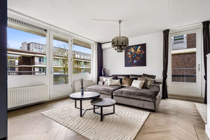 Photo 2 of Onderwijsboulevard 450
