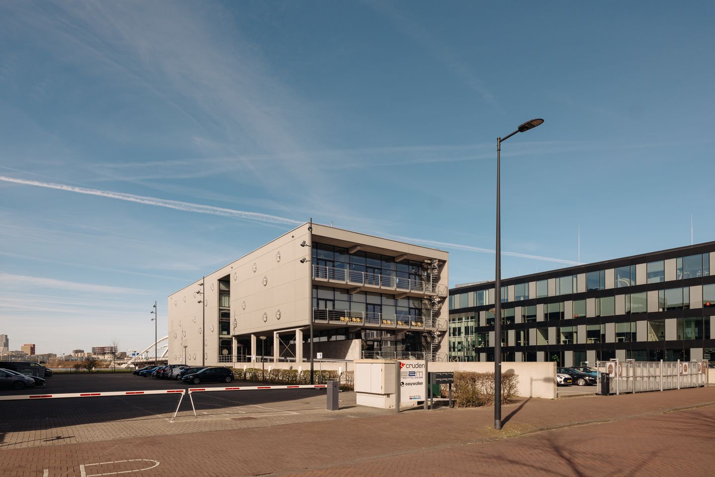 View photo 3 of Pedro de Medinalaan 11