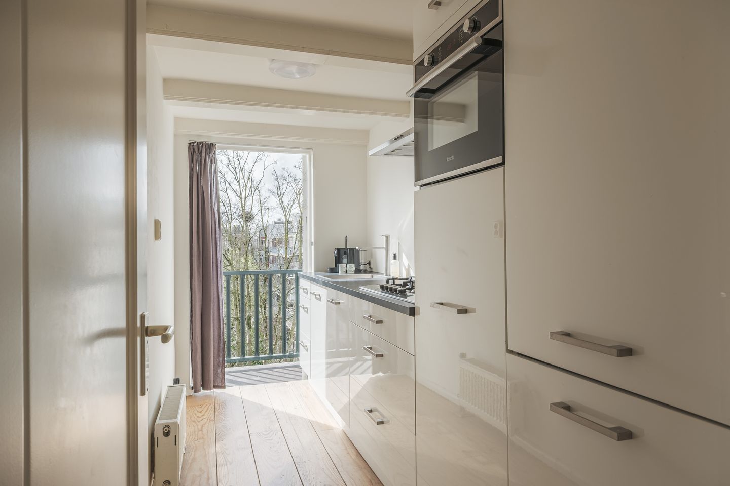 Foto 10 van Staringstraat 10-4