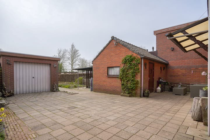 Photo 3 of Margrietstraat 4-B