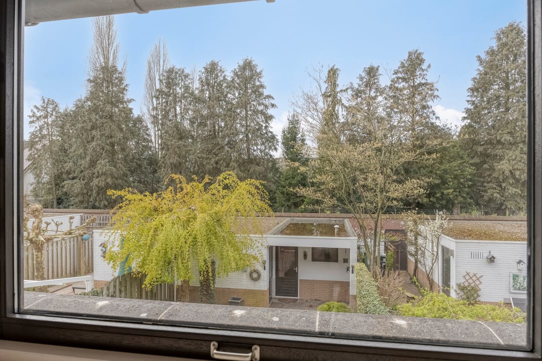 Foto 16 van Burghstraat 40